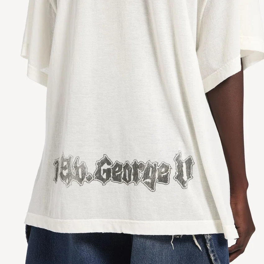 Women’s salon de couture shaped t-shirt in cream Women’s salon de couture shaped t-shirt in cream