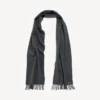 Women’s scarf in grey
