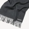 Women’s scarf in grey