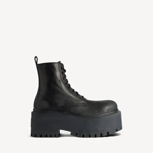 Women’s strike platform bootie in black Women’s strike platform bootie in black