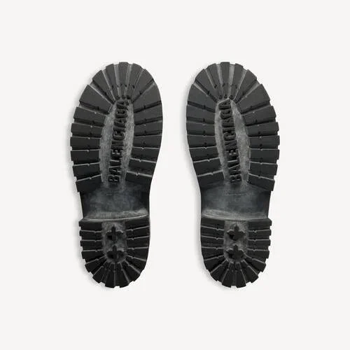 Women’s strike platform derby in black Women’s strike platform derby in black