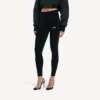 Women’s techwear leggings in black