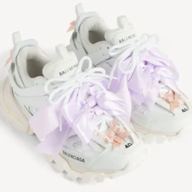 Women’s track bow sneaker in white/pink