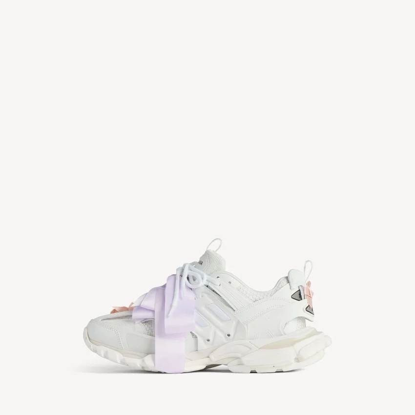 Women’s track bow sneaker in white/pink Women’s track bow sneaker in white/pink