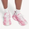 Women’s track stencil logo sneaker in pink/white