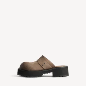 Women’s venom mule in biscuit